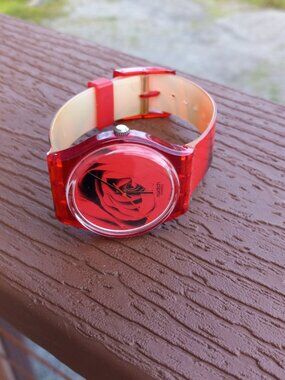 Vintage Swatch Watch The Rose Watch RUNS AND KEEPS TIME